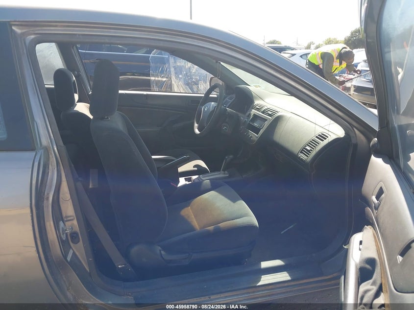 2004 HONDA CIVIC auction photo 5