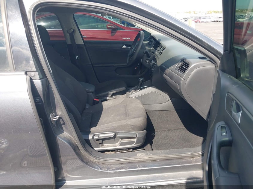2015 VOLKSWAGEN JETTA auction photo 5