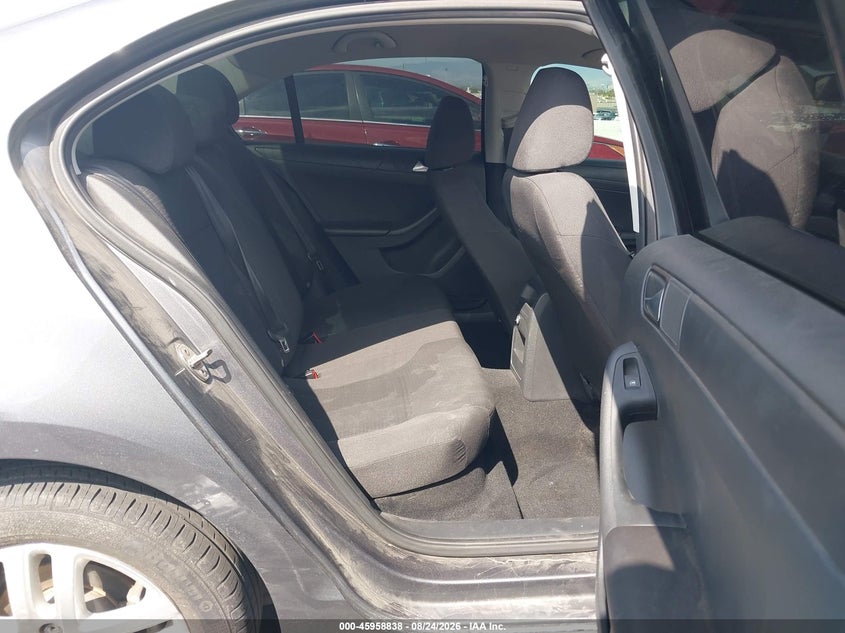 2015 VOLKSWAGEN JETTA auction photo 8