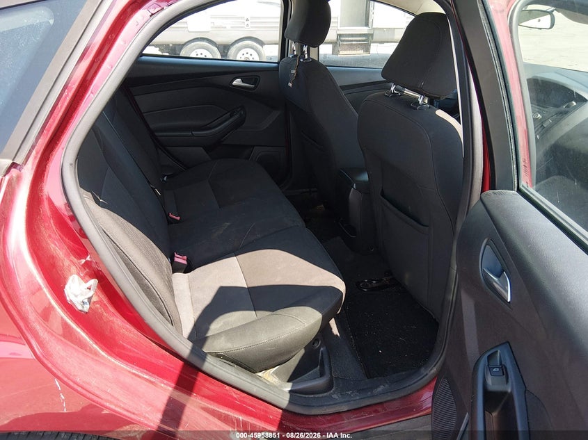 2015 FORD FOCUS auction photo 8
