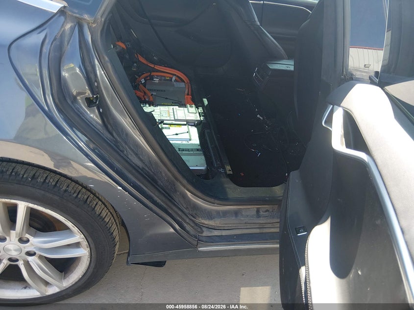 TESLA MODEL S 2015 VIN 5YJSA1H24FFP76210