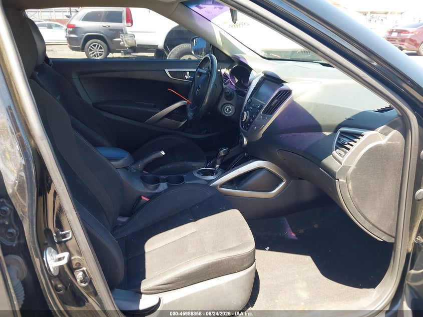 2017 HYUNDAI VELOSTER — zdjęcie 5