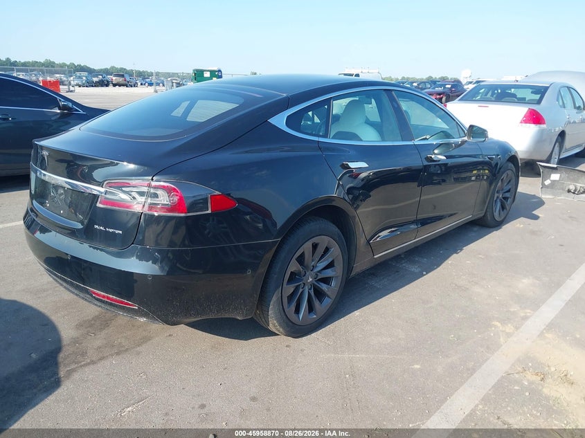 2020 TESLA MODEL S auction photo 4