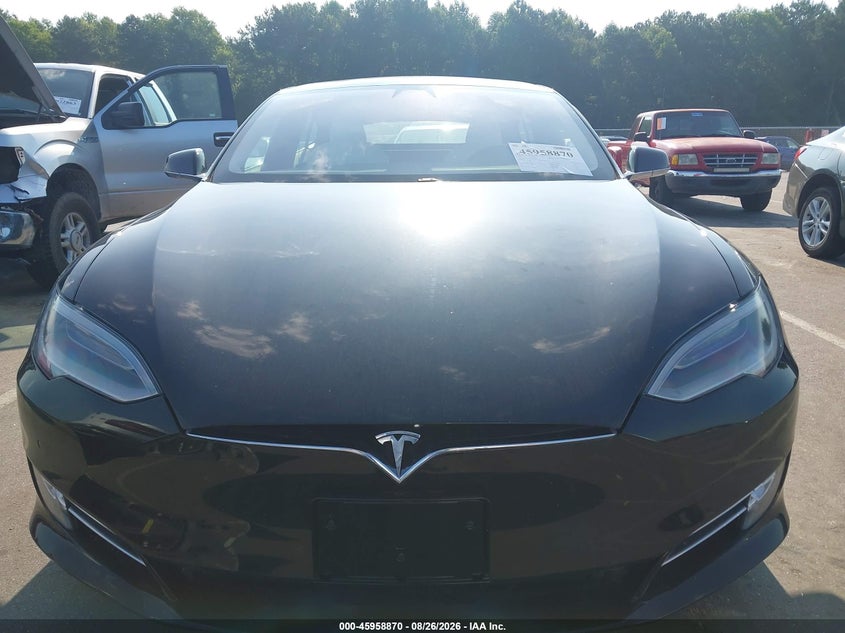 2020 TESLA MODEL S auction photo 6