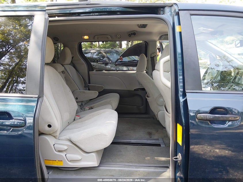 2011 TOYOTA SIENNA VAN 3.5L V-6 DOHC, VVT, REGULAR , 265HP