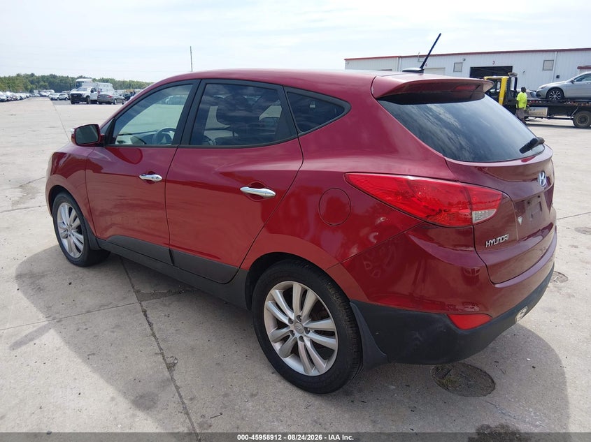 2013 HYUNDAI TUCSON auction photo 3