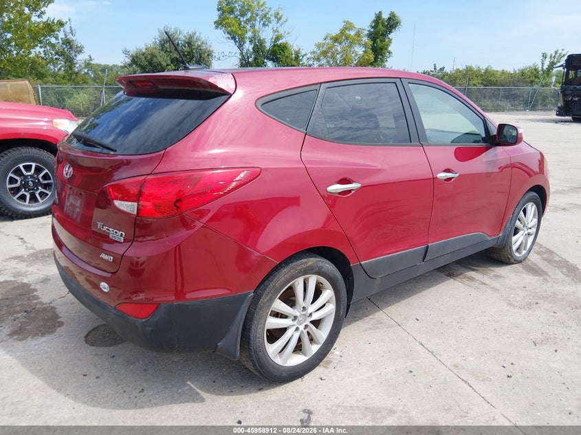 2013 HYUNDAI TUCSON auction photo 4
