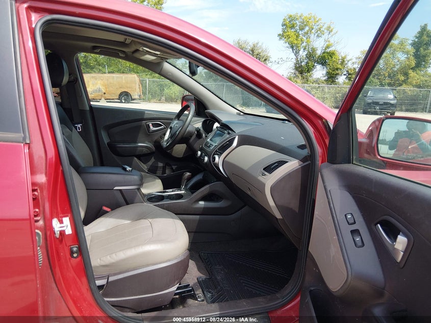 2013 HYUNDAI TUCSON auction photo 5