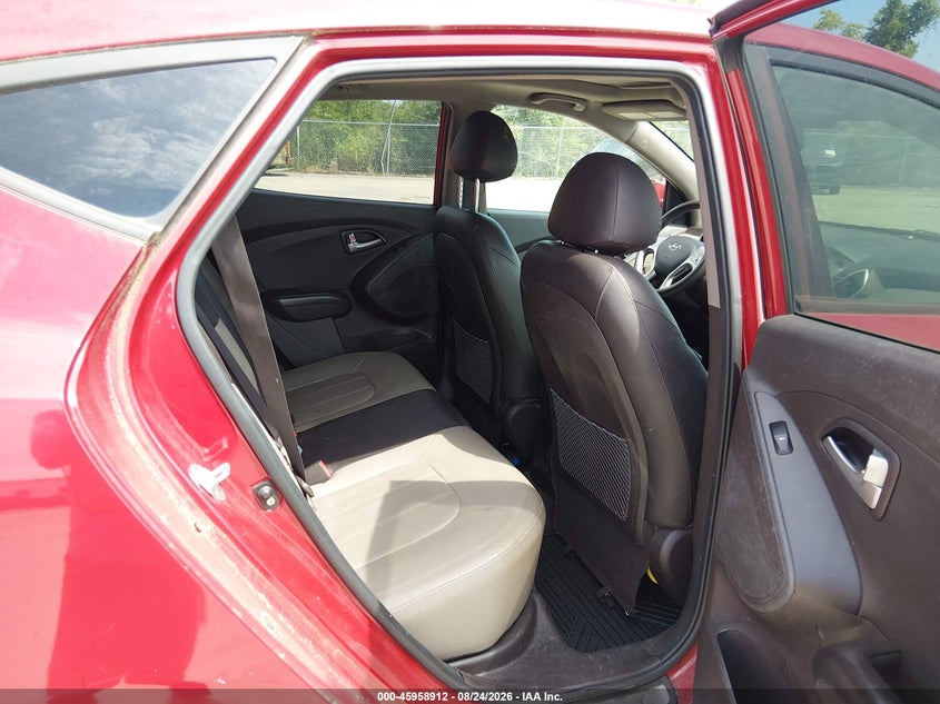 2013 HYUNDAI TUCSON auction photo 8
