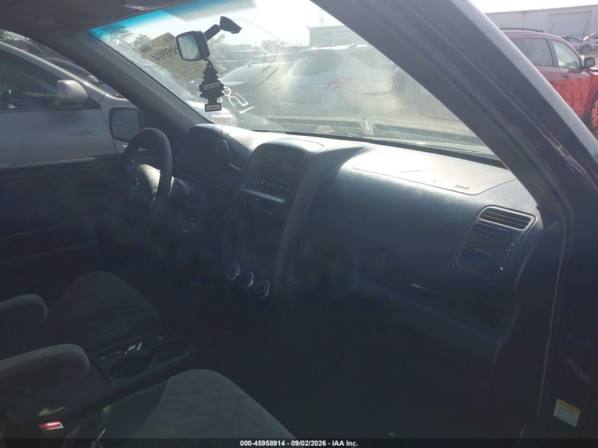 2004 HONDA CR-V auction photo 5