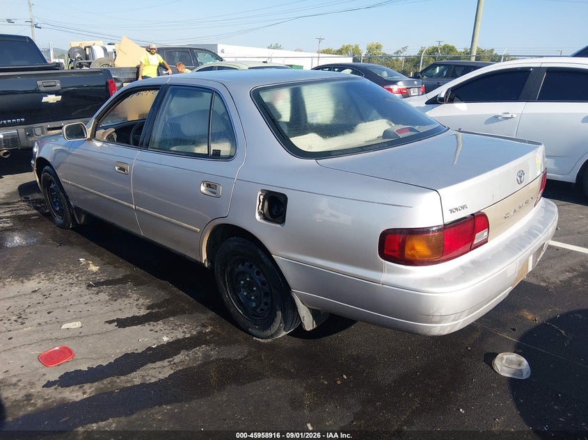 1996 TOYOTA CAMRY auction photo 3