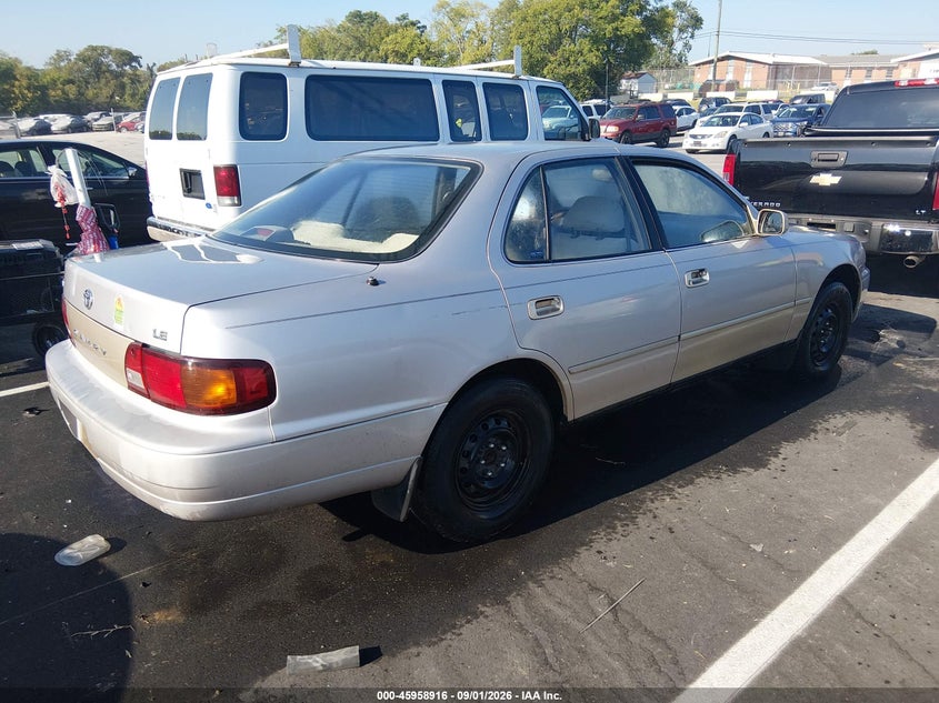 1996 TOYOTA CAMRY auction photo 4
