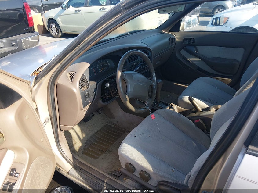 1996 TOYOTA CAMRY auction photo 5