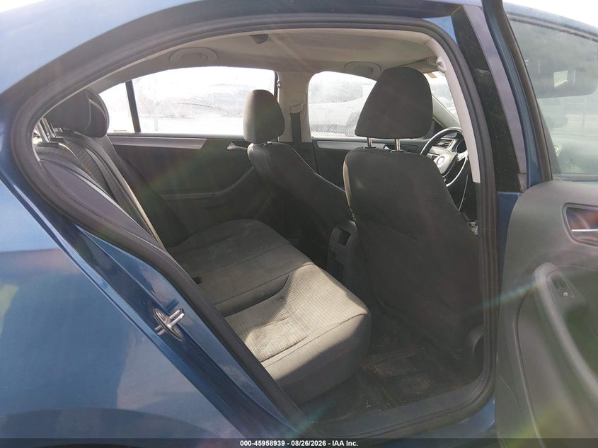 VOLKSWAGEN JETTA 2015 VIN 3VWD17AJ1FM307131