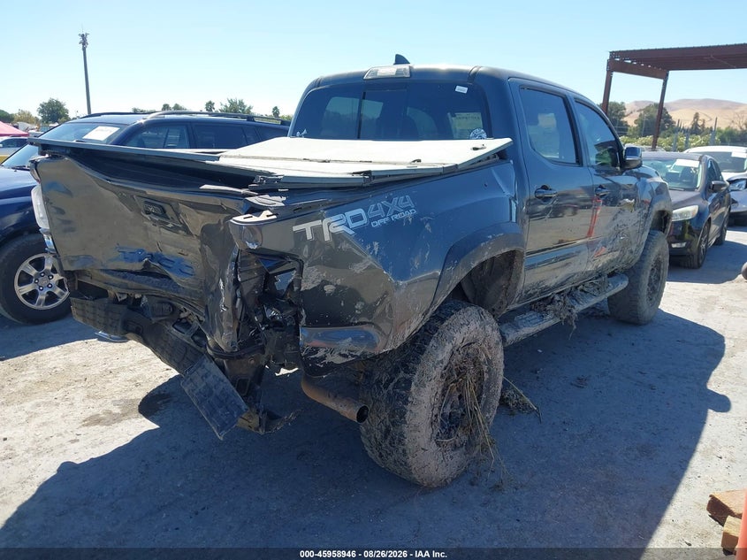 2019 TOYOTA TACOMA auction photo 4