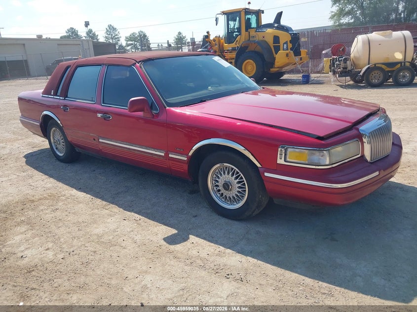 1995 LINCOLN TOWN CAR auction photo 1