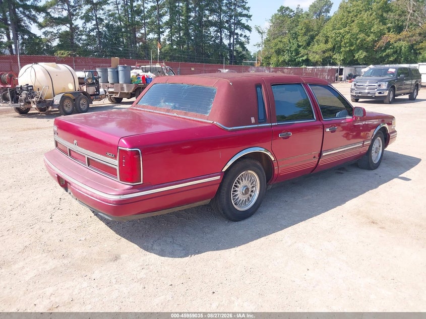 1995 LINCOLN TOWN CAR auction photo 4