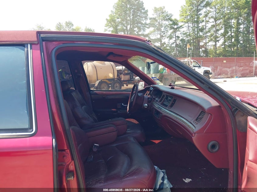 1995 LINCOLN TOWN CAR auction photo 5