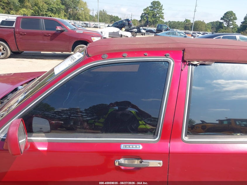 1995 LINCOLN TOWN CAR auction photo 6