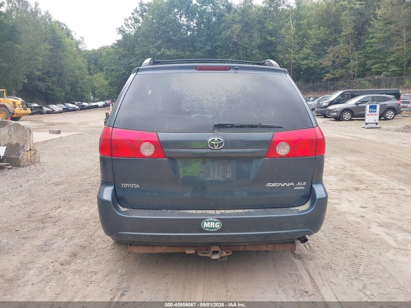 TOYOTA SIENNA 2010 VIN 5TDDK4CC9AS028998