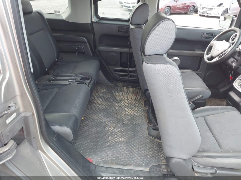 2004 HONDA ELEMENT auction photo 8