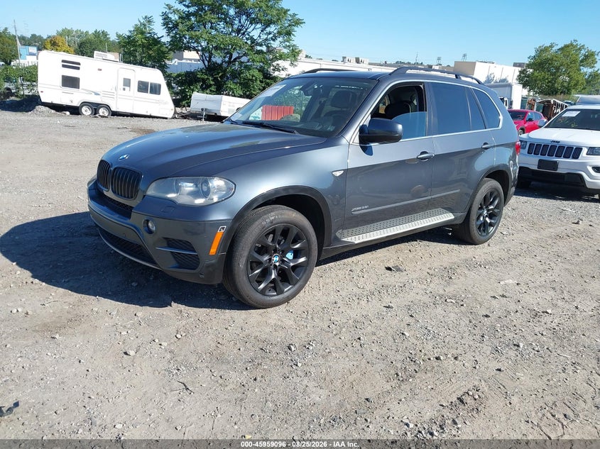 2013 BMW X5 auction photo 2