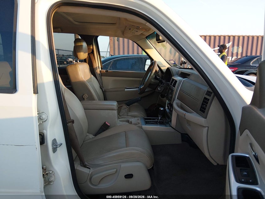 2010 JEEP LIBERTY auction photo 5