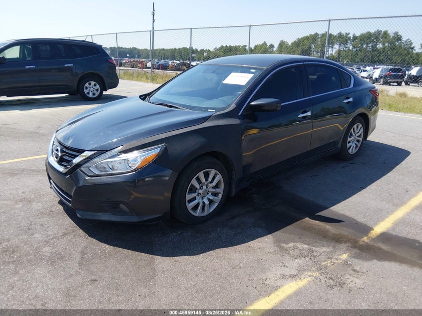2018 NISSAN ALTIMA auction photo 2