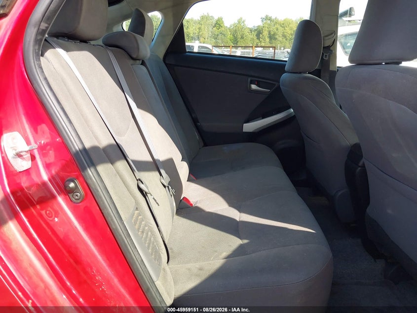 2015 TOYOTA PRIUS HATCHBACK 1.8L I-4 DOHC, VVT, 98HP