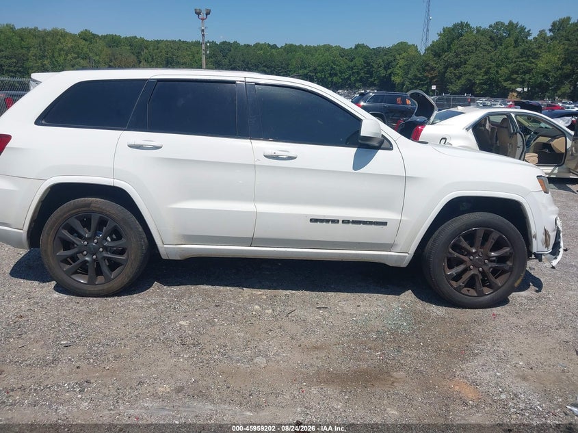 JEEP GRAND CHEROKEE - zdjęcie 12