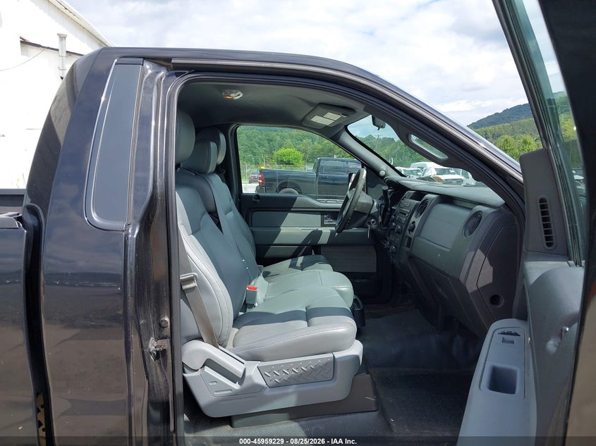 2014 FORD F-150 auction photo 5