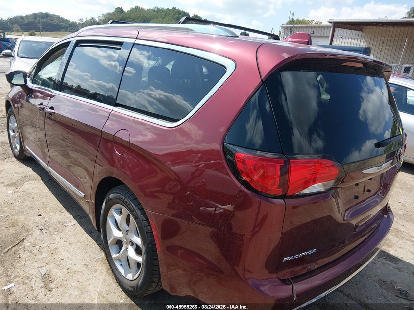 Vin: 2c4rc1eg7jr315489, lot: 46458485, chrysler pacifica touring l plus 20183