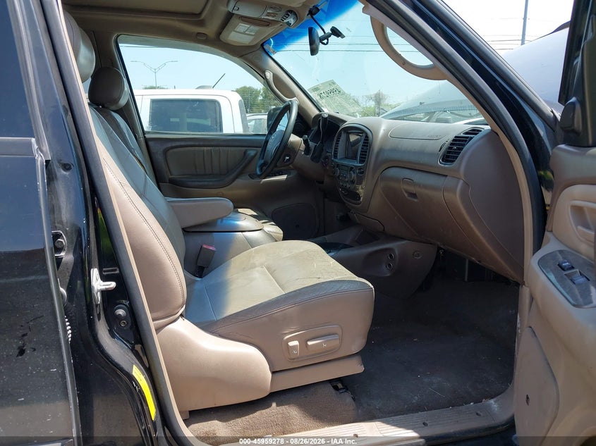 2004 TOYOTA SEQUOIA — zdjęcie 5