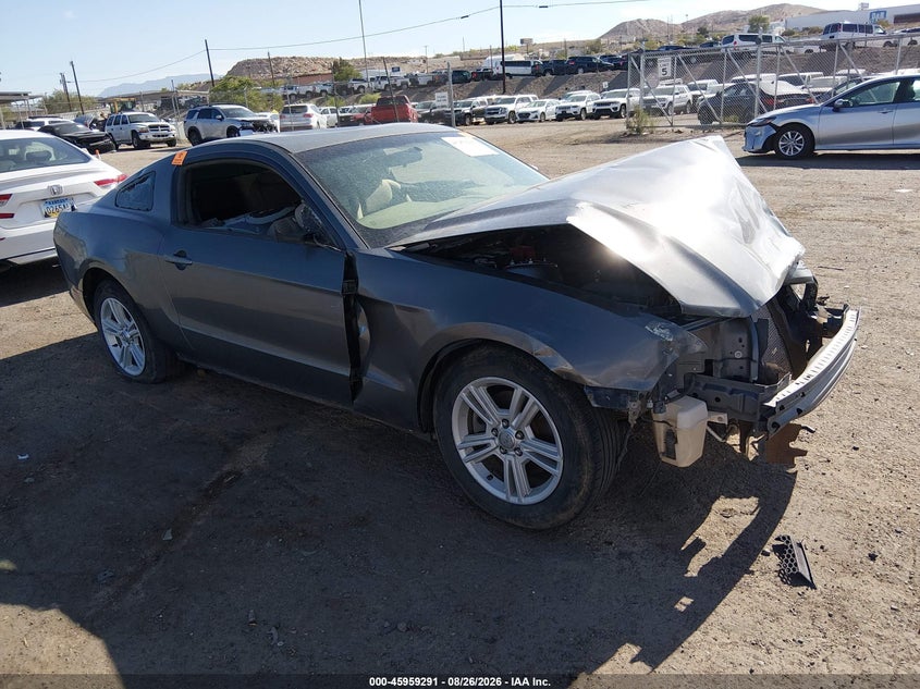 2013 FORD MUSTANG auction photo 1