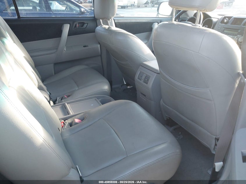 2008 TOYOTA HIGHLANDER auction photo 8