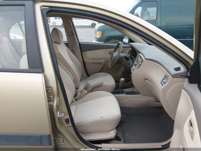 2008 KIA RIO auction photo 5
