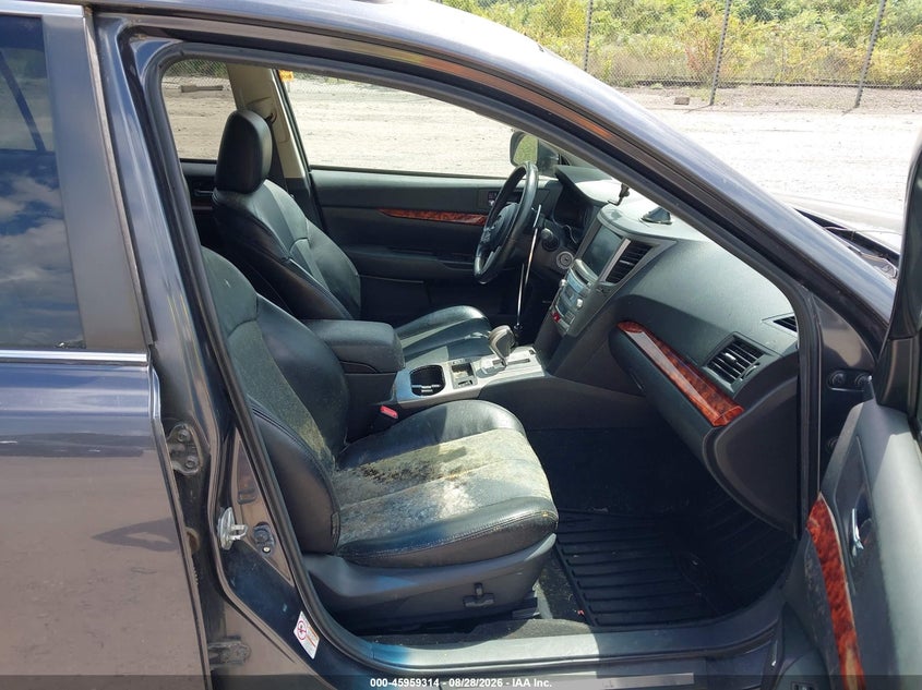 2011 SUBARU OUTBACK auction photo 5
