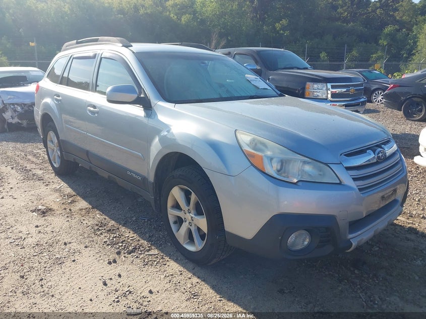 2013 SUBARU OUTBACK auction photo 1