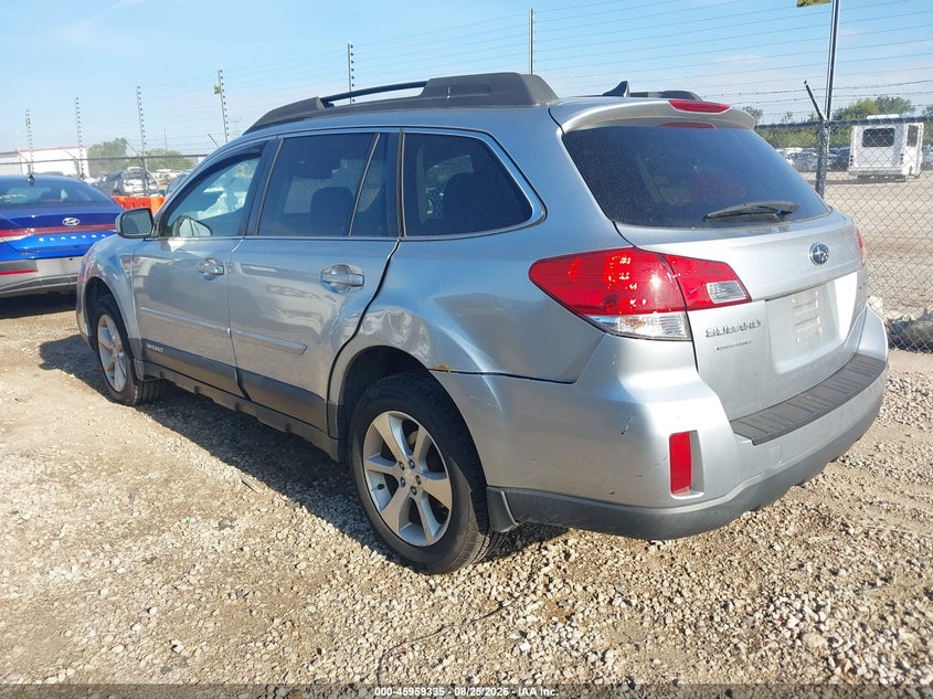 2013 SUBARU OUTBACK auction photo 3