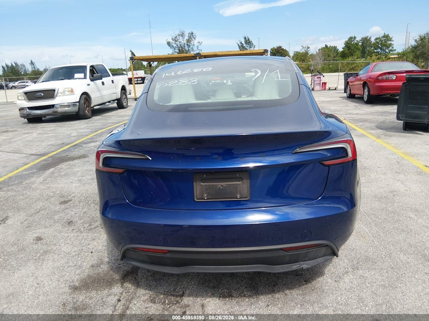 2026 TESLA MODEL 3 PREMIUM REAR-WHEEL DRIVE/REAR-WHEEL DRIVE · Photo 16