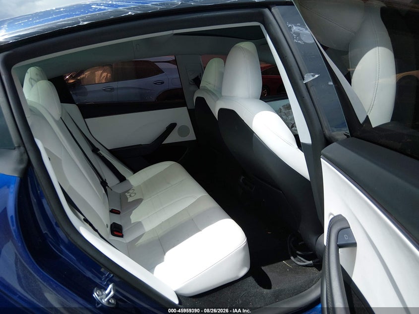 2026 TESLA MODEL 3 PREMIUM REAR-WHEEL DRIVE/REAR-WHEEL DRIVE · Photo 8