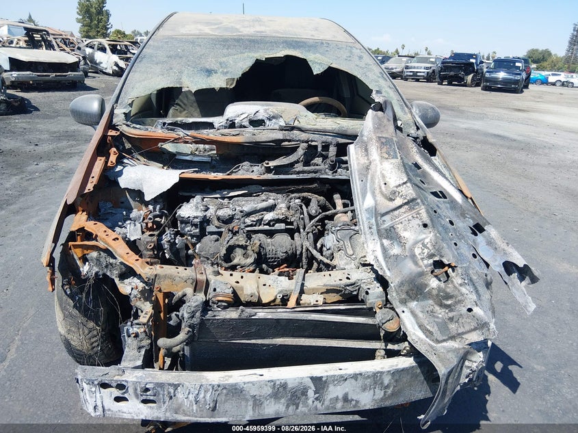 2014 TOYOTA PRIUS V auction photo 6