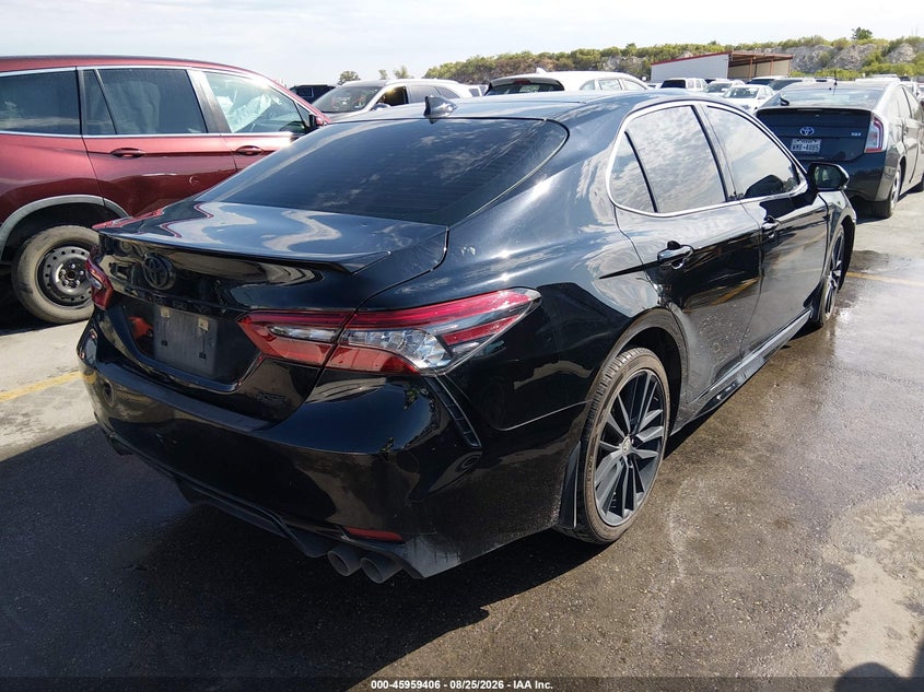 2022 TOYOTA CAMRY auction photo 4