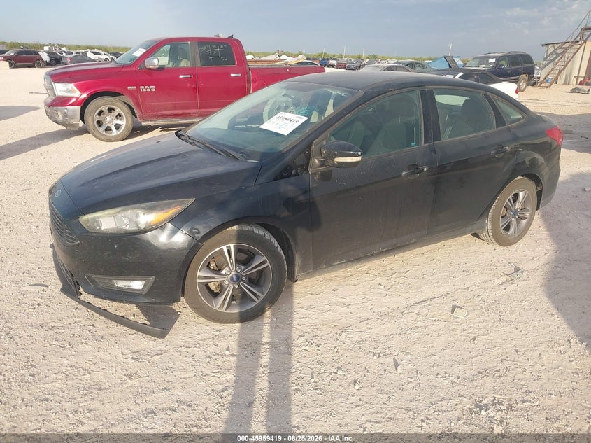 2017 Ford Focus, Hail, IAAI, VIN 1FADP3FE9HL299425 — photo 2