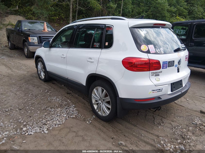 2016 VOLKSWAGEN TIGUAN auction photo 3
