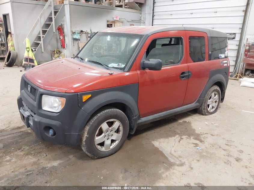 2005 HONDA ELEMENT auction photo 2