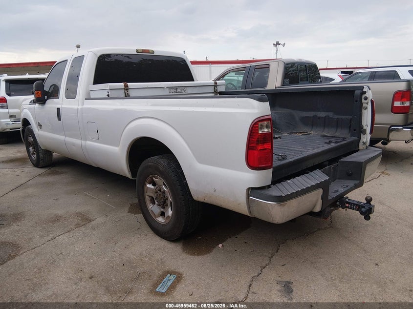2011 FORD F-250 auction photo 3