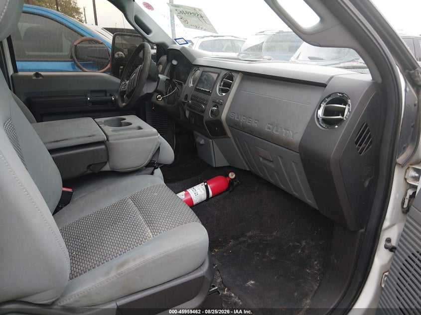 2011 FORD F-250 auction photo 5