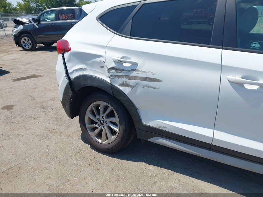 HYUNDAI TUCSON 2017 VIN KM8J3CA28HU368309