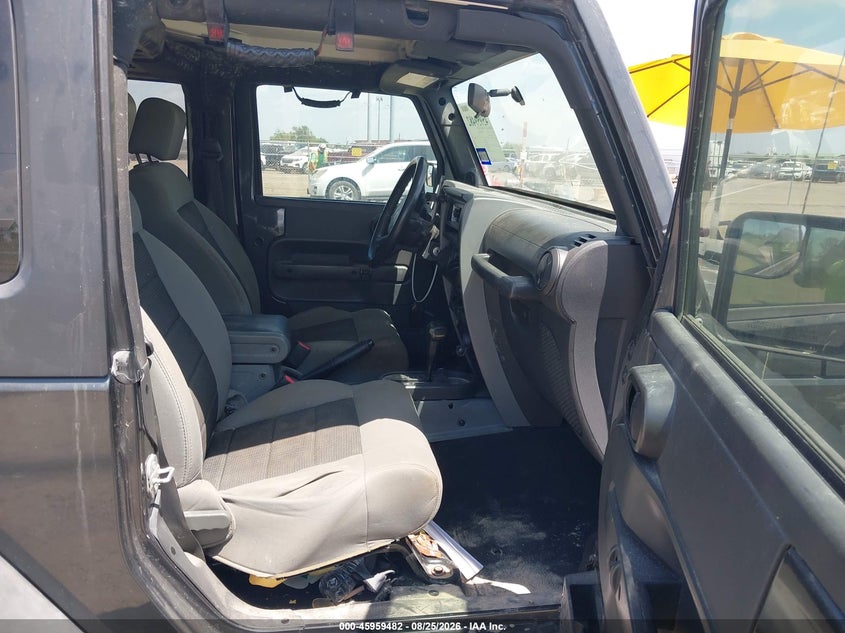 2010 JEEP WRANGLER auction photo 5